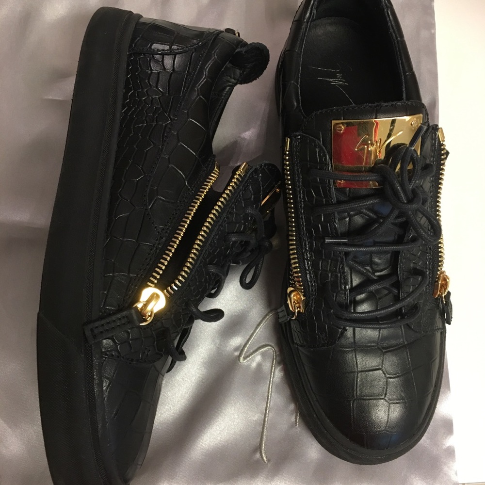 (Sold) Black Giuseppe Zanotti (Almost New Condition)